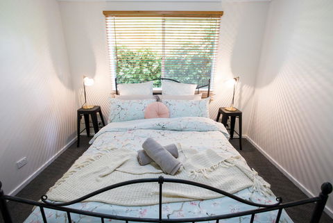 Armidale Cottage - House 2 - Accommodation Gladstone 25