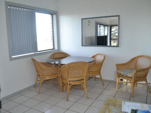 Oxley 8 At Tuncurry - Accommodation Gladstone 2