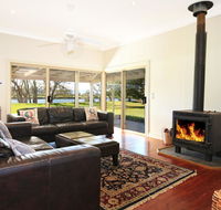 Terara Riverside Retreat - Accommodation Gladstone