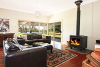 Book Terara Accommodation Vacations Accommodation Gladstone Accommodation Gladstone