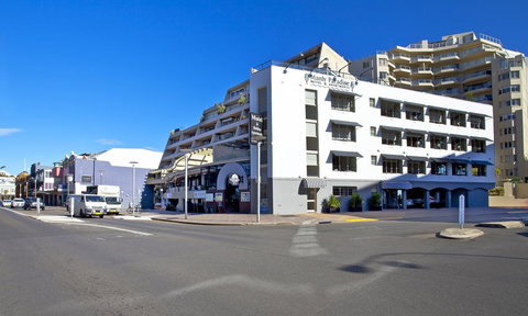 Manly Paradise Motel & Apartments - Accommodation Gladstone 0