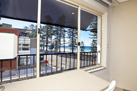 Manly Paradise Motel & Apartments - Accommodation Gladstone 10