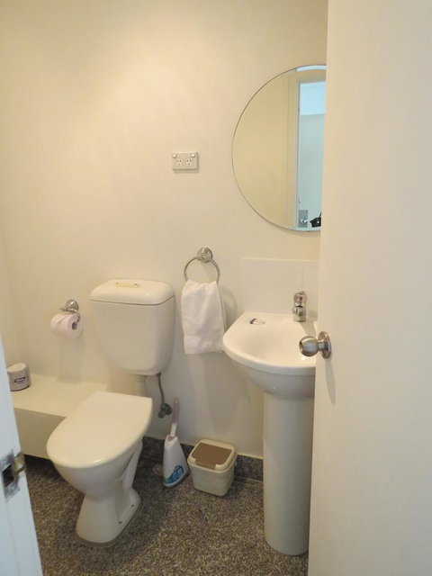 Manly Paradise Motel & Apartments - Accommodation Gladstone 30