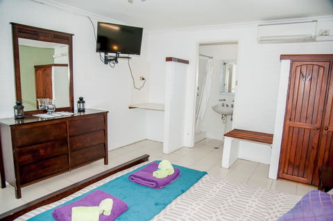 Sinclairs Country Retreat - Accommodation Gladstone 21