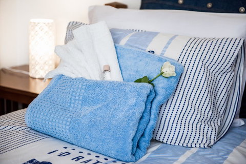 Ambience - Accommodation Gladstone 16