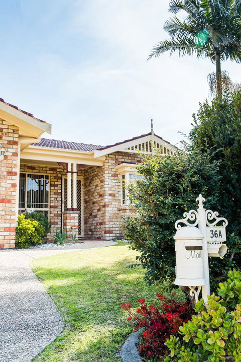 Ambience - Accommodation Gladstone 2