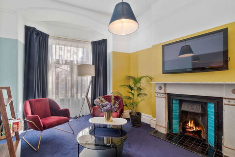 Hotel Harry, Ascend Hotel Collection - Accommodation Gladstone 2