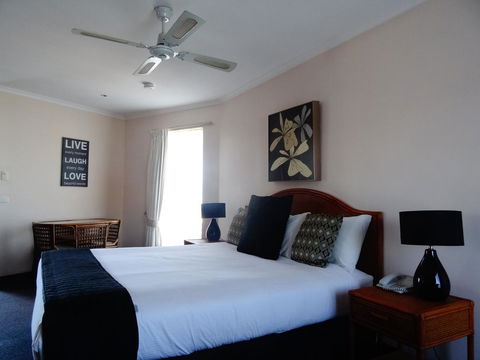 Sapphire Waters Motor Inn - Accommodation Gladstone 27