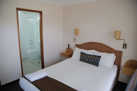 Sapphire Waters Motor Inn - Accommodation Gladstone 29
