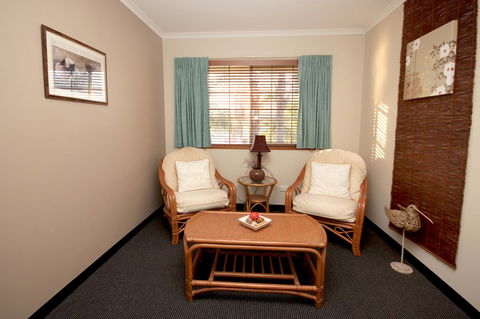 Sapphire Waters Motor Inn - Accommodation Gladstone 14