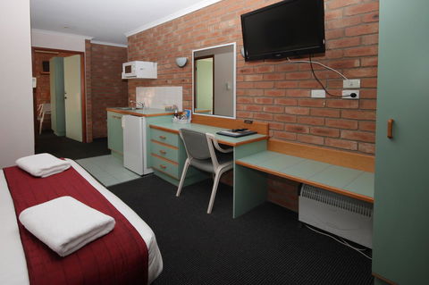 Sapphire Waters Motor Inn - Accommodation Gladstone 23