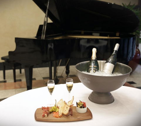 The Grace Hotel - Accommodation Gladstone 23