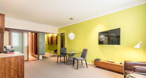 The Grace Hotel - Accommodation Gladstone 10