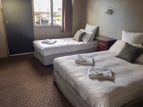 Commercial Hotel Motel Lithgow - Accommodation Gladstone 12