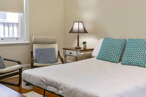 Oversized 2 Bedroom Manly Beach House - Accommodation Gladstone 7