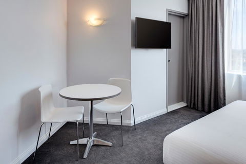 Mercure Sydney Bankstown - Accommodation Gladstone 26