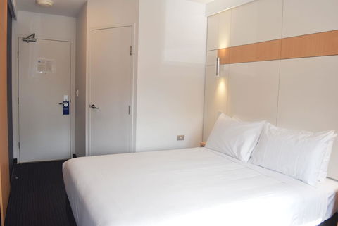 Ibis Budget - Gosford - Accommodation Gladstone 7