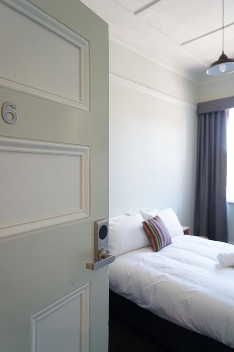 Rosehill Hotel - Accommodation Gladstone 1