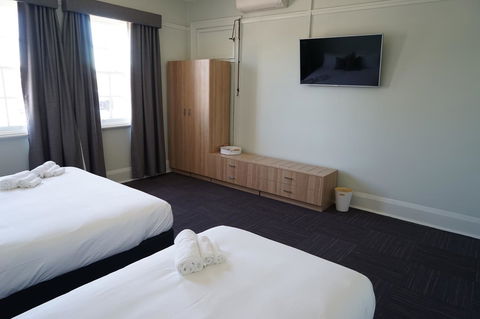 Rosehill Hotel - Accommodation Gladstone 6