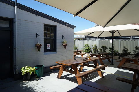 Rosehill Hotel - Accommodation Gladstone 34