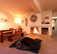 Full Circle Apartments - Accommodation Gladstone