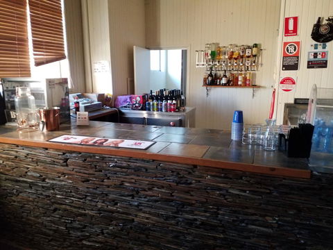 Rest Easy Motel - Accommodation Gladstone 3