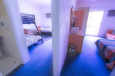 Rest Easy Motel - Accommodation Gladstone 14