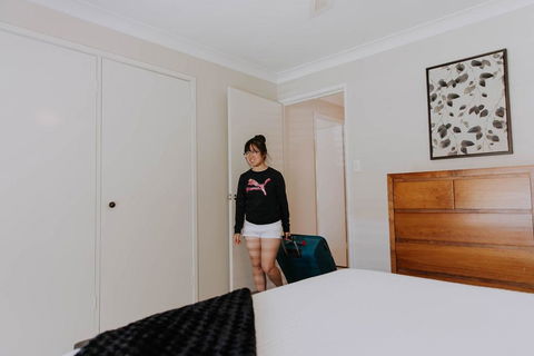 Central Wagga Self Catering Apartment - Accommodation Gladstone 4