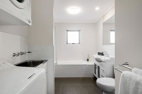 Quest Wollongong - Accommodation Gladstone 8