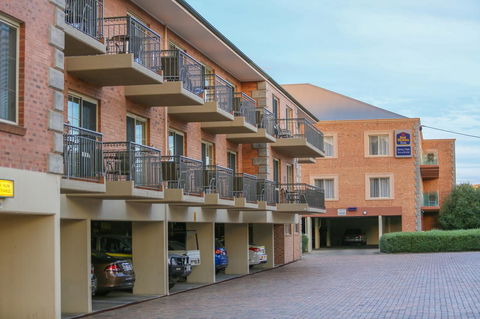Best Western Plus Hovell Tree Inn - Accommodation Gladstone 1