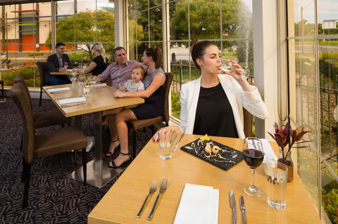 Best Western Plus Hovell Tree Inn - Accommodation Gladstone 25