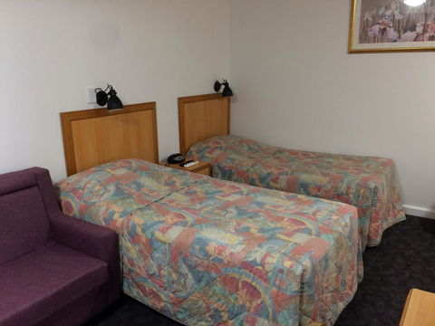 Edgecliff Lodge Motel - Accommodation Gladstone 17