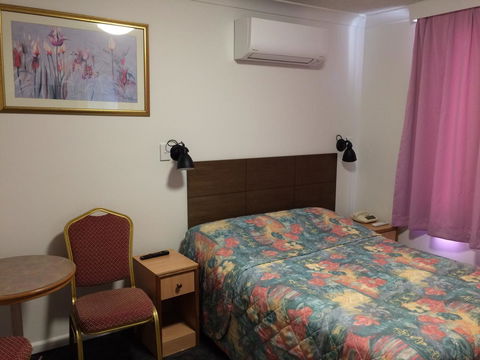Edgecliff Lodge Motel - Accommodation Gladstone 8