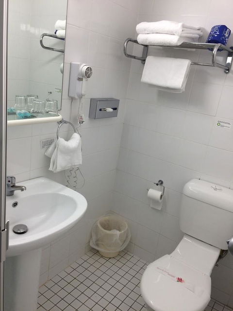 Edgecliff Lodge Motel - Accommodation Gladstone 12