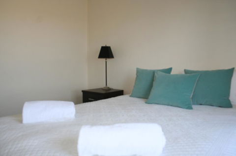 Belmont - Accommodation Gladstone 33