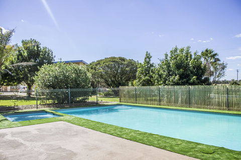 Allonville Gardens Motel - Accommodation Gladstone 8