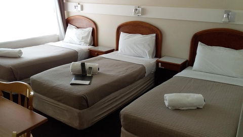 Allonville Gardens Motel - Accommodation Gladstone 3