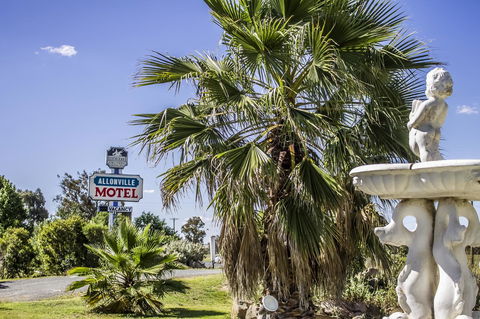 Allonville Gardens Motel - Accommodation Gladstone 0