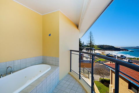 The Cove Yamba - Accommodation Gladstone 8