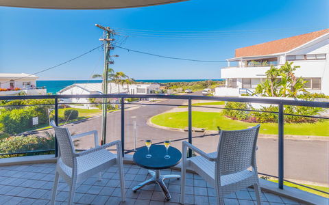 The Cove Yamba - Accommodation Gladstone 0