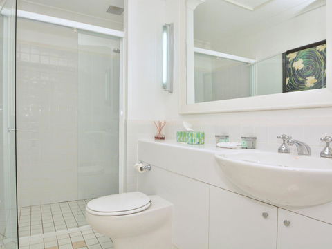 Villa 3br Margarita Villa Located Within Cypress Lakes Resort - Accommodation Gladstone 4