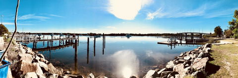 Boathouse Resort (Water Front) - Accommodation Gladstone 17
