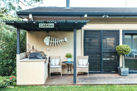 The Outlook Cabana - Accommodation Gladstone 5