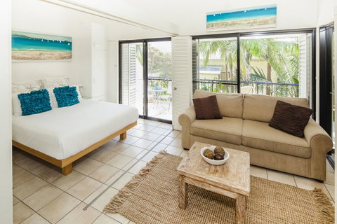 Julians Apartments - Accommodation Gladstone 13