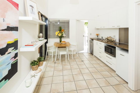 Julians Apartments - Accommodation Gladstone 14