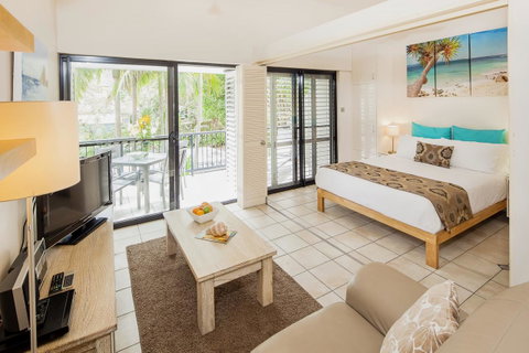 Julians Apartments - Accommodation Gladstone 12