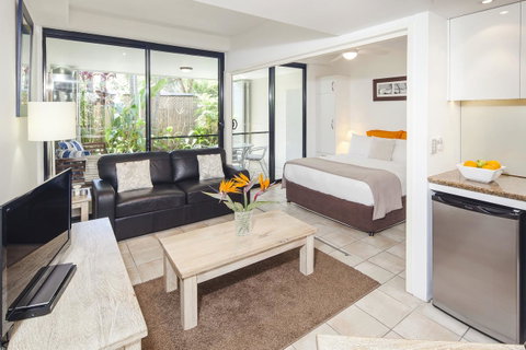 Julians Apartments - Accommodation Gladstone 35