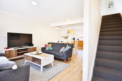 Abode @ Culburra - Pet Friendly - 4 Mins To Beach - Accommodation Gladstone 7