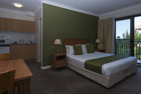 Leisure Inn Spires - Accommodation Gladstone 4