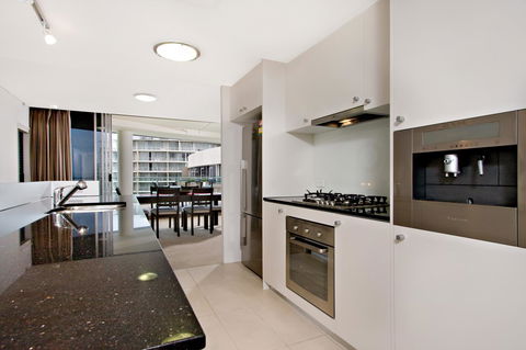 Tweed Ultima Apartments - Accommodation Gladstone 13